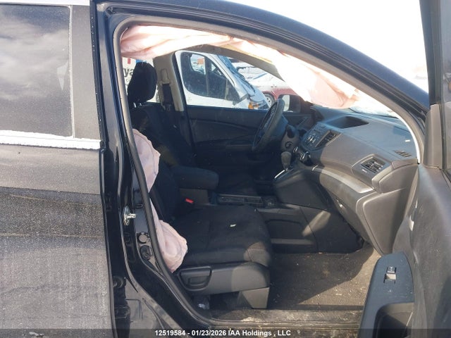 2HKRM4H32GH122941 Honda CR-V LX