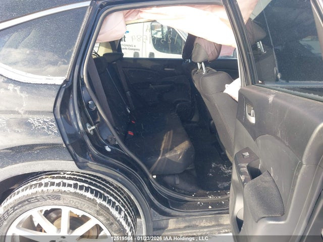 2HKRM4H32GH122941 Honda CR-V LX