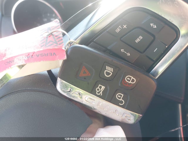 SAJAL4BV6HA953783 Jaguar Xe R - Sport