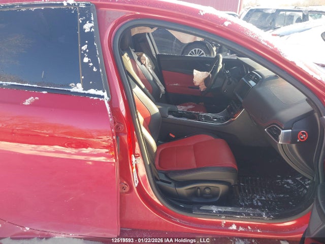 SAJAL4BV6HA953783 Jaguar Xe R - Sport