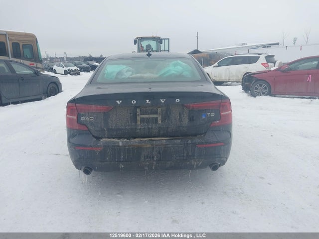 7JR102FK9KG010188 Volvo S60 T5 Momentum