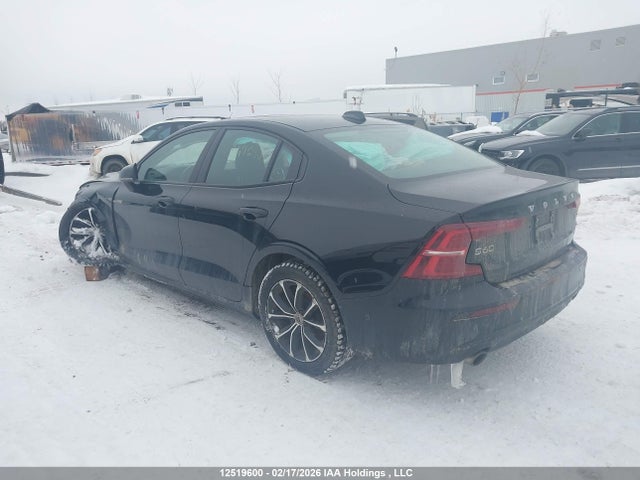 7JR102FK9KG010188 Volvo S60 T5 Momentum