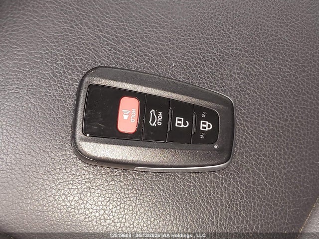 JTMJJREV3JD226005 Toyota Rav4 Hv Se