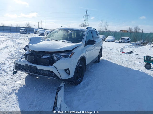 JTMJJREV3JD226005 Toyota Rav4 Hv Se