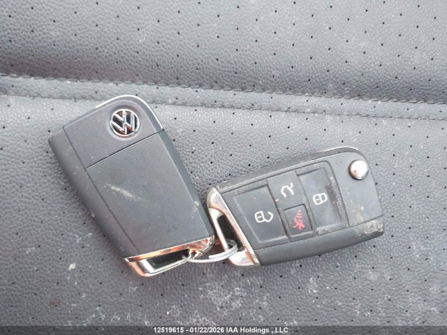 3VWW57AU6MM002499 Volkswagen Golf Comfortline/highline