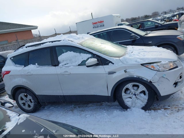 1FMCU0GX8FUC29687 Ford ESCAPE SE