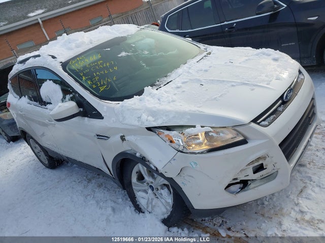 1FMCU0GX8FUC29687 Ford ESCAPE SE