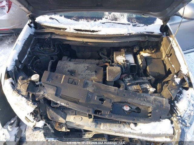 JA4AZ2A34KZ608224 Mitsubishi Outlander