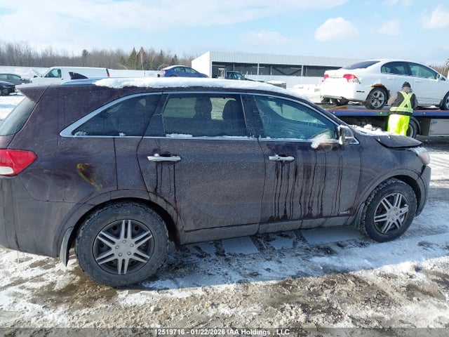 5XYPKDA19GG063092 KIA Sorento 2.0l Sx