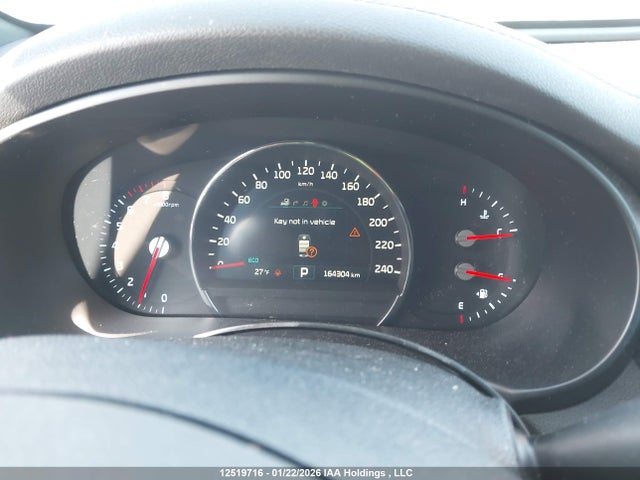 5XYPKDA19GG063092 KIA Sorento 2.0l Sx