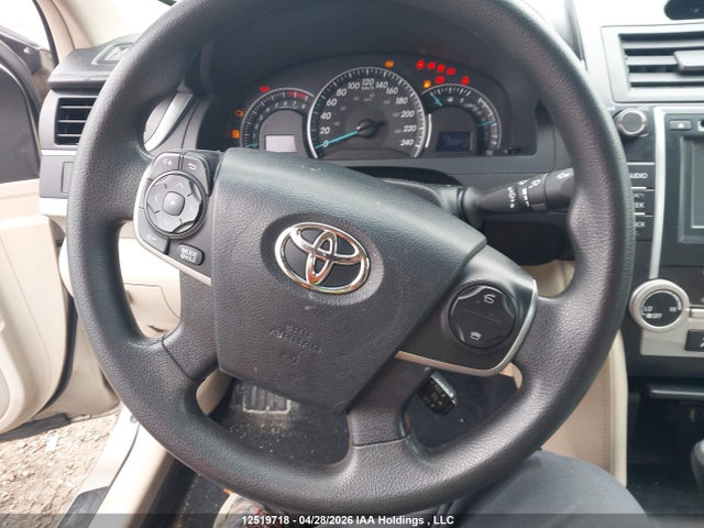 12519718 :رقم المزاد ، 4T1BF1FK2DU225892 vin ، 2013 Toyota Camry Le مزاد بيع