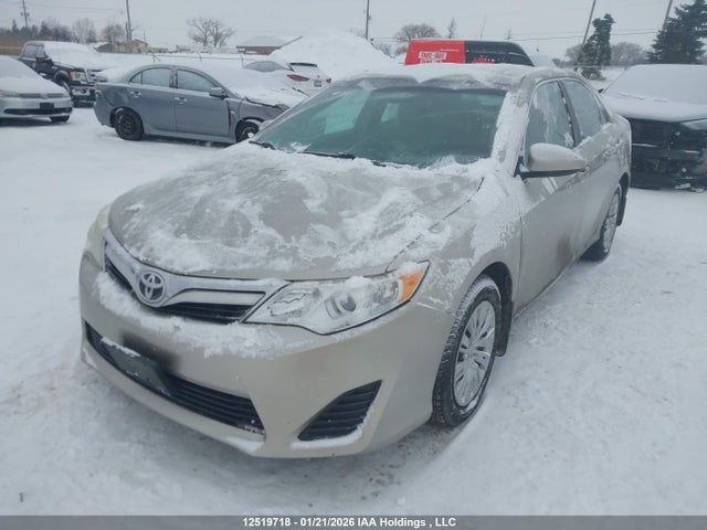 12519718 :رقم المزاد ، 4T1BF1FK2DU225892 vin ، 2013 Toyota Camry Le مزاد بيع