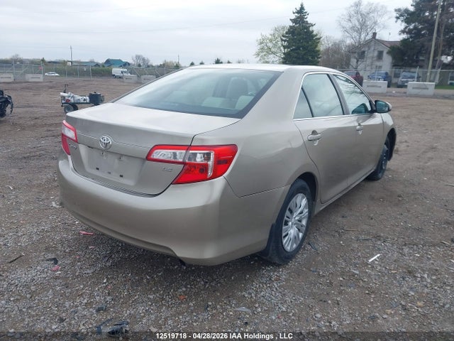 12519718 :رقم المزاد ، 4T1BF1FK2DU225892 vin ، 2013 Toyota Camry Le مزاد بيع