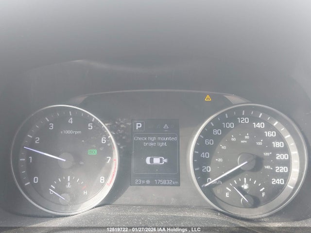 KMHD84LFXHU420060 Hyundai Elantra Se/value/limited