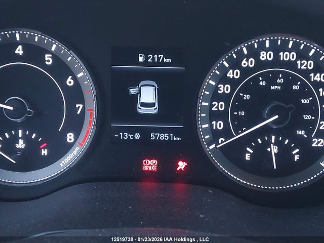 KMHRB8A35MU100632 Hyundai Venue Essential Manual