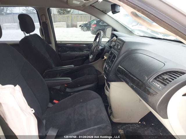 2C4RDGBG5ER377368 Dodge Grand Caravan Se/sxt