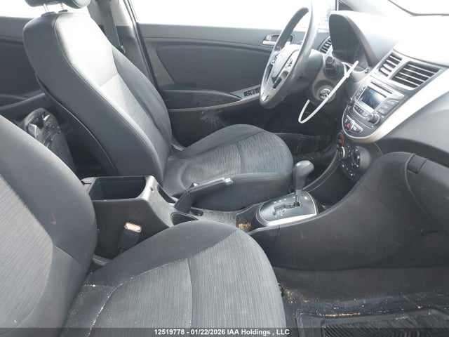 KMHCT5AE9FU210881 Hyundai ACCENT GL