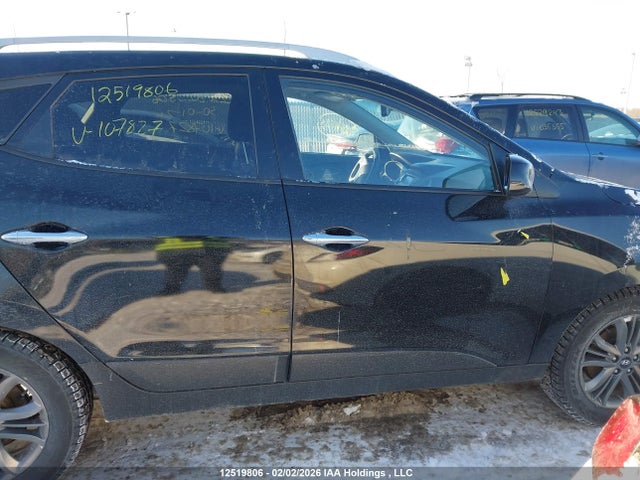 KM8JUCAG0FU107827 Hyundai TUCSON GLS