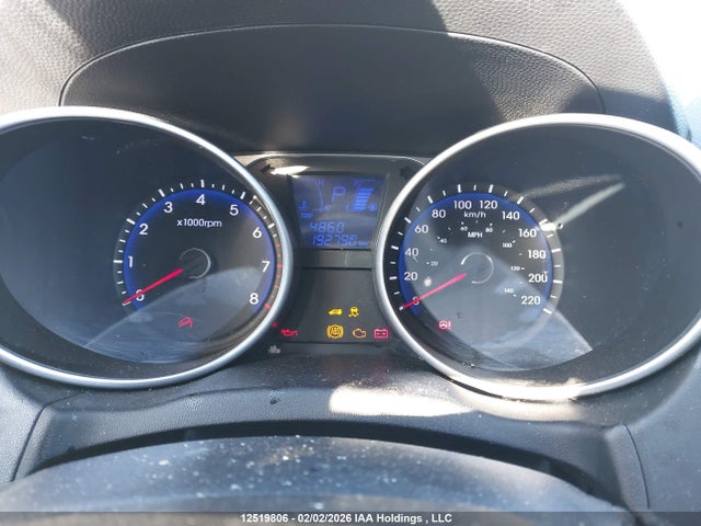 KM8JUCAG0FU107827 Hyundai TUCSON GLS