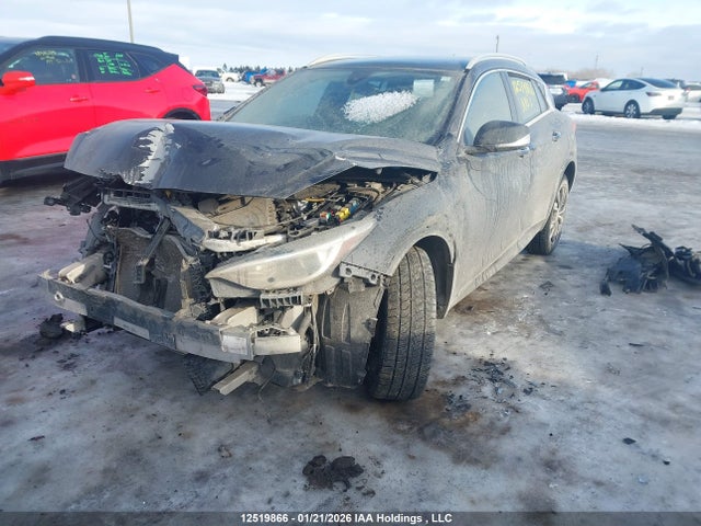 SJKCH5CR2HA016099 Infiniti QX30