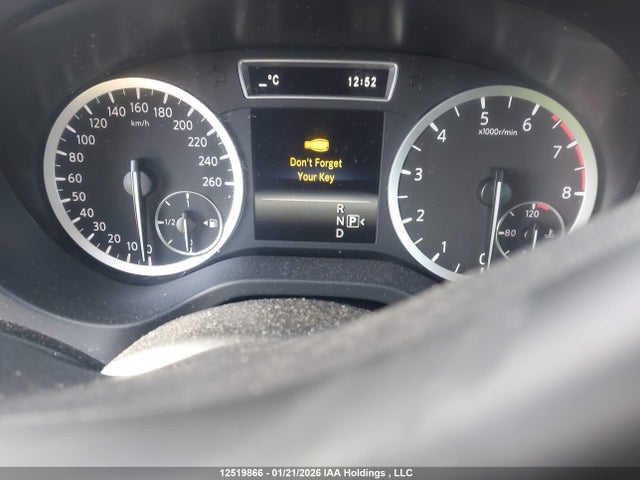 SJKCH5CR2HA016099 Infiniti QX30