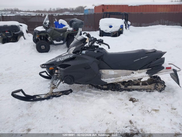 12519891 :رقم المزاد ، JYE8HW002CA001285 vin ، 2012 Yamaha Yamaha Snowmobile مزاد بيع