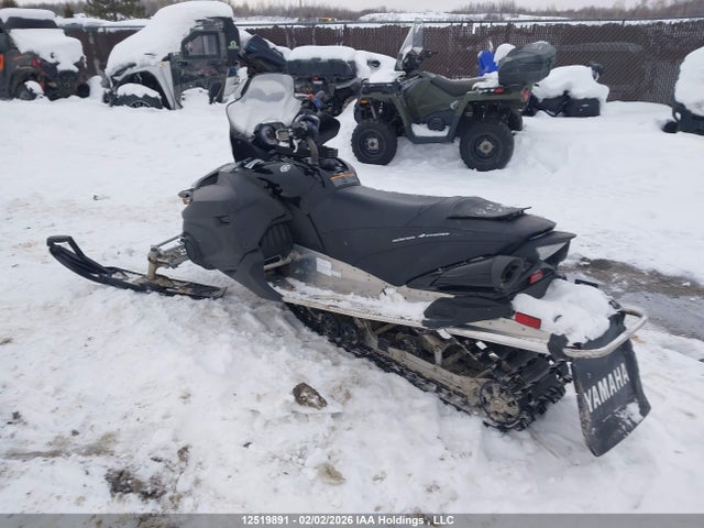 12519891 :رقم المزاد ، JYE8HW002CA001285 vin ، 2012 Yamaha Yamaha Snowmobile مزاد بيع