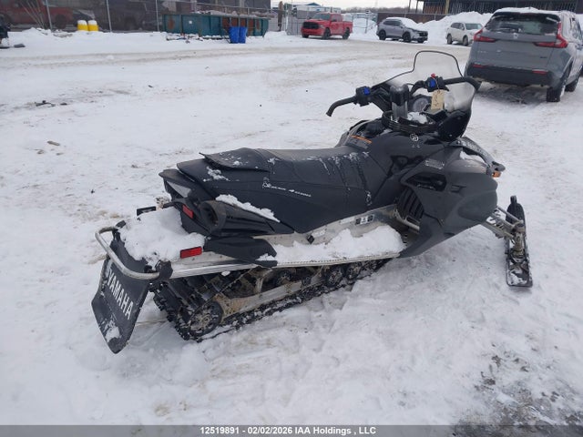 12519891 :رقم المزاد ، JYE8HW002CA001285 vin ، 2012 Yamaha Yamaha Snowmobile مزاد بيع