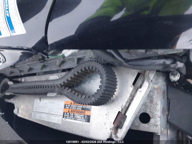 12519891 :رقم المزاد ، JYE8HW002CA001285 vin ، 2012 Yamaha Yamaha Snowmobile مزاد بيع
