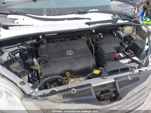 2013 Toyota Sienna Xle 7 Passenger მანქანა იყიდება აუქციონზე, vin: 5TDDK3DC9DS050061, აუქციონის ნომერი: 12519920