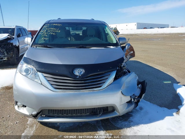 2013 Toyota Sienna Xle 7 Passenger მანქანა იყიდება აუქციონზე, vin: 5TDDK3DC9DS050061, აუქციონის ნომერი: 12519920