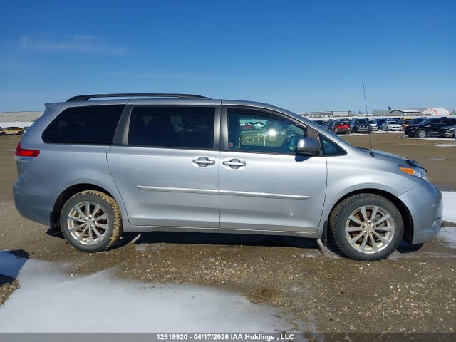 2013 Toyota Sienna Xle 7 Passenger მანქანა იყიდება აუქციონზე, vin: 5TDDK3DC9DS050061, აუქციონის ნომერი: 12519920