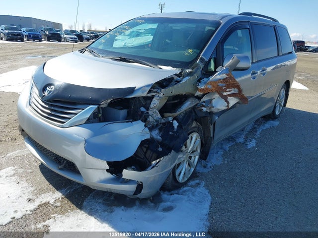 2013 Toyota Sienna Xle 7 Passenger მანქანა იყიდება აუქციონზე, vin: 5TDDK3DC9DS050061, აუქციონის ნომერი: 12519920