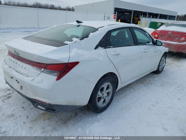 KMHLM4AG7PU583878 Hyundai Elantra