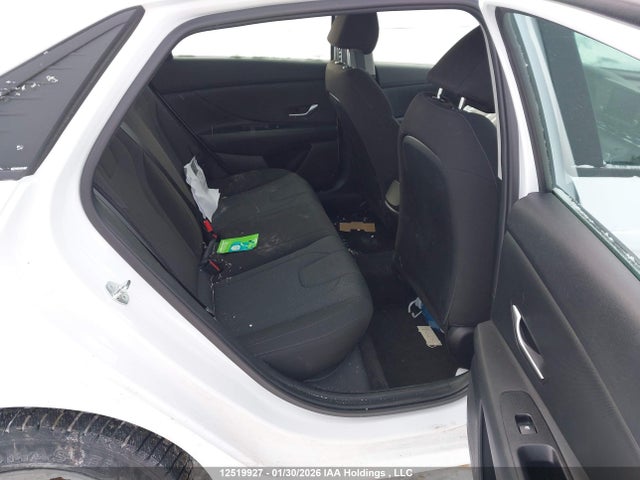 KMHLM4AG7PU583878 Hyundai Elantra