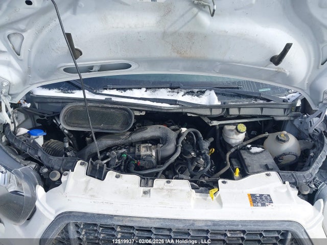 1FTBR3U81NKA27316 Ford Transit T-250