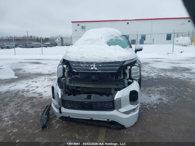 JA4J4VA8XRZ605205 Mitsubishi Outlander Le/se/sel