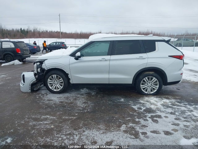 JA4J4VA8XRZ605205 Mitsubishi Outlander Le/se/sel