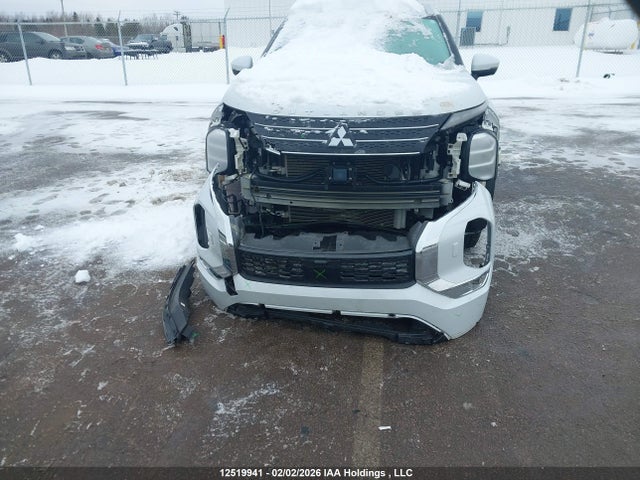 JA4J4VA8XRZ605205 Mitsubishi Outlander Le/se/sel