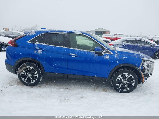 JA4ATUAA4NZ602701 Mitsubishi Eclipse Cross Es