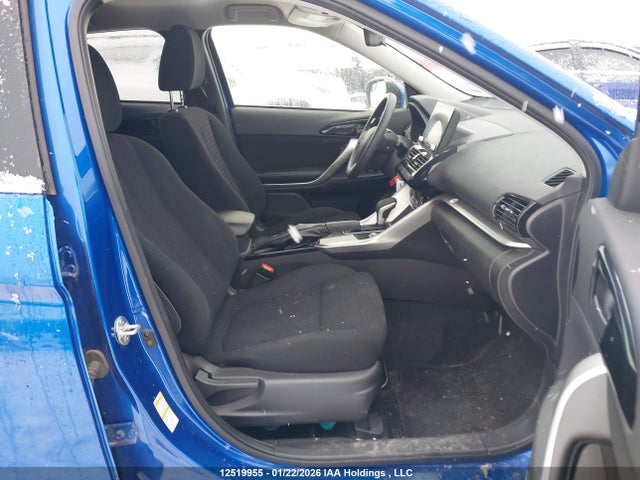 JA4ATUAA4NZ602701 Mitsubishi Eclipse Cross Es