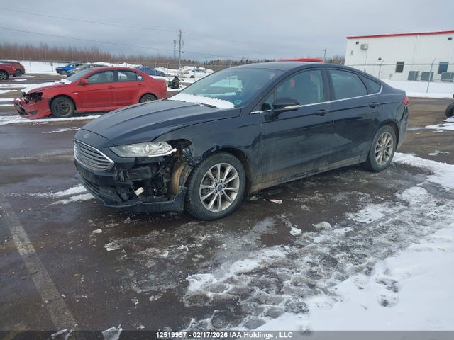 12519957 :رقم المزاد ، 3FA6P0H71HR243096 vin ، 2017 Ford Fusion Se مزاد بيع