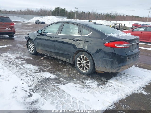 12519957 :رقم المزاد ، 3FA6P0H71HR243096 vin ، 2017 Ford Fusion Se مزاد بيع