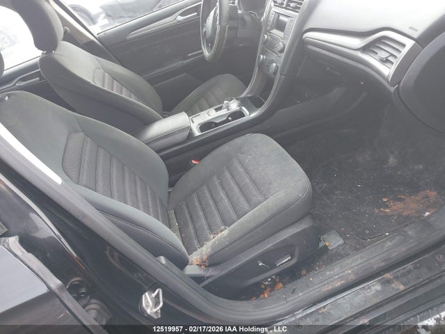 12519957 :رقم المزاد ، 3FA6P0H71HR243096 vin ، 2017 Ford Fusion Se مزاد بيع