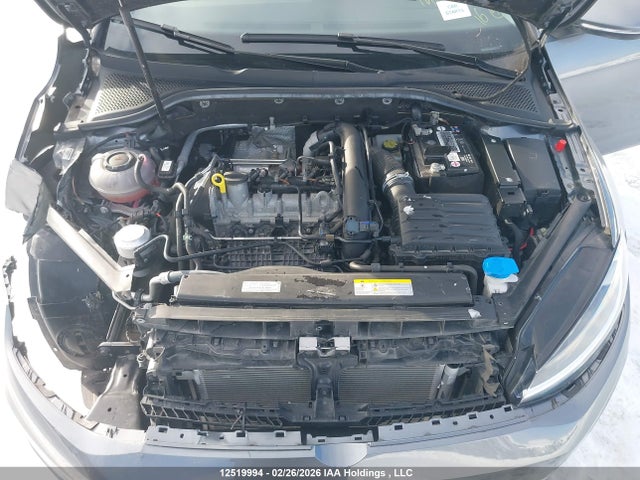 3VWG57AU6MM014138 Volkswagen Golf