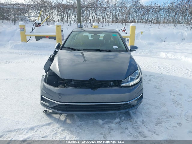 3VWG57AU6MM014138 Volkswagen Golf