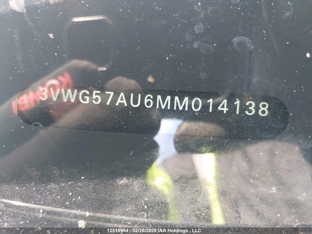 3VWG57AU6MM014138 Volkswagen Golf