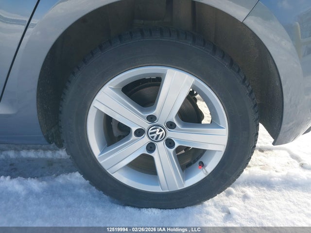 3VWG57AU6MM014138 Volkswagen Golf