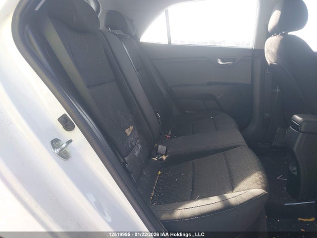 3KPA25AD7NE480419 KIA Rio Lx Premium/lx+