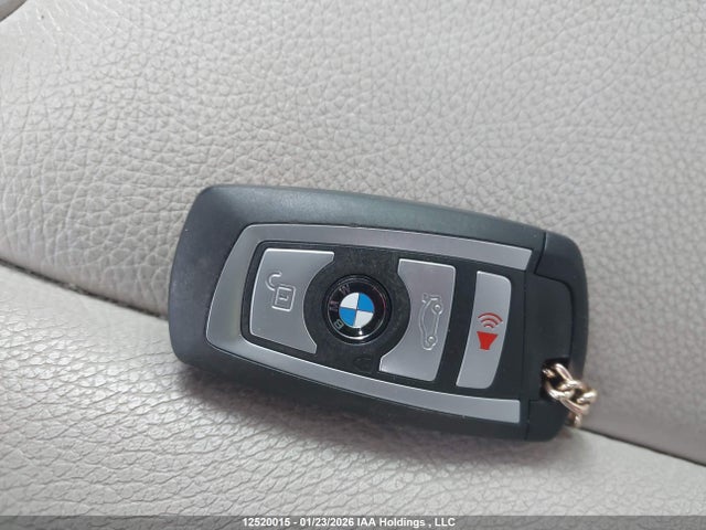 BMW 330i Xdrive 2017 WBA8D9C32HA005771 Image 11